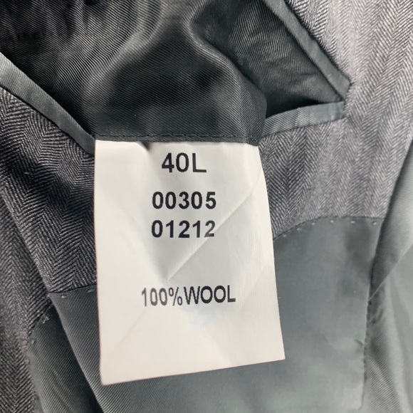 Jos. A. Banks signature wool suit - Picture 5 of 5